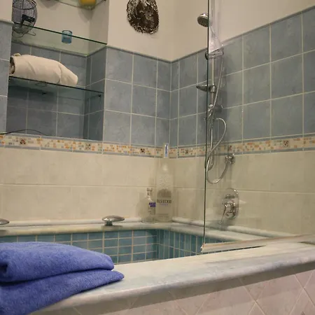 Tauro Domus アパート タオルミーナ